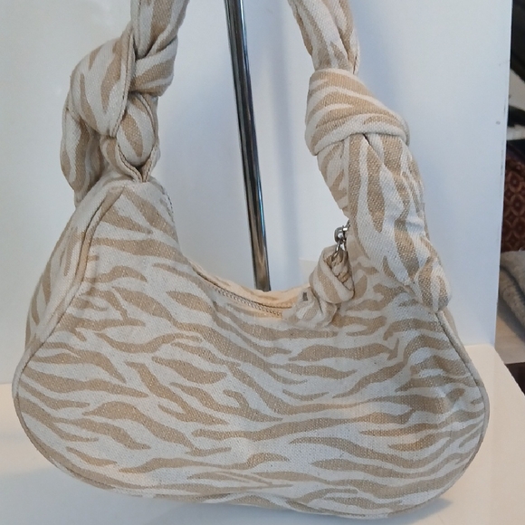 Zara Tan Zebra Print Shoulder Bag NWT - Picture 2 of 9